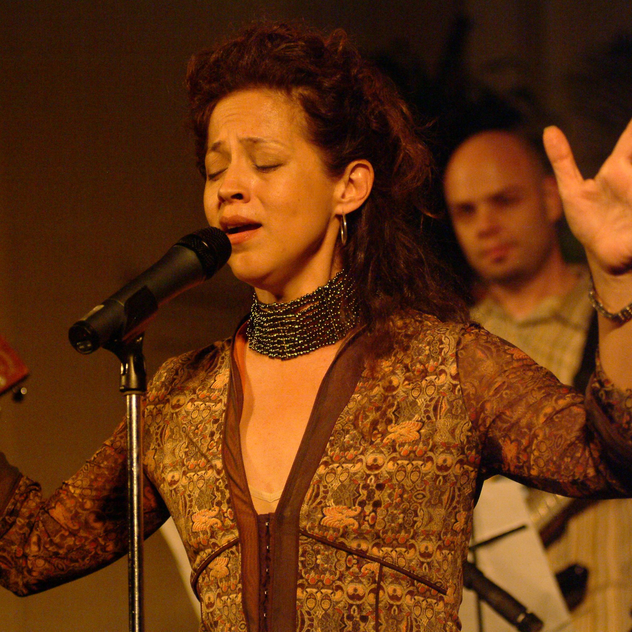 Perla Hi-Res 4 Photo- (c) Sherry Bernett